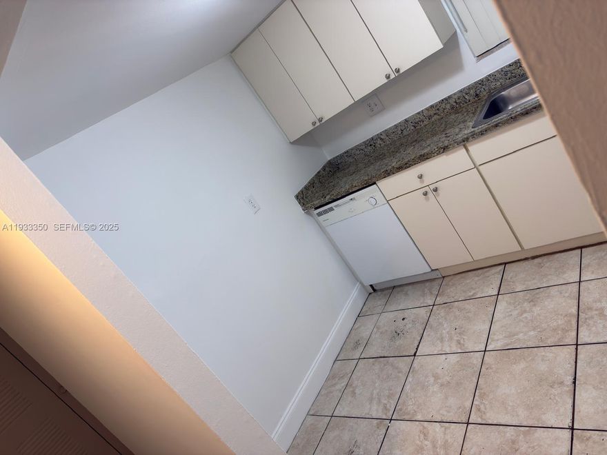 Spacious unit in convenient location near highways and shopping.  Laundry located inside unit.