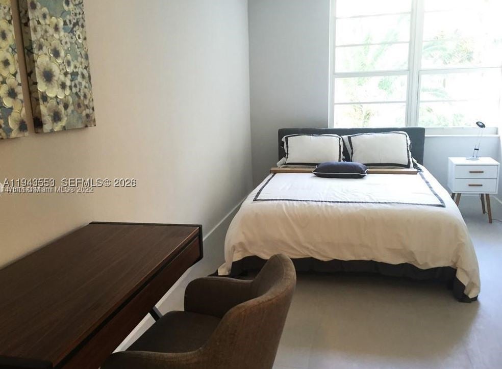 100 Lincoln Rd 426