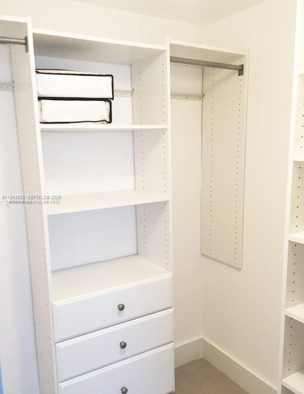 THE DECOPLAGE CONDO - Residential