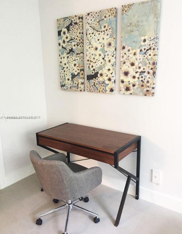 THE DECOPLAGE CONDO - Residential