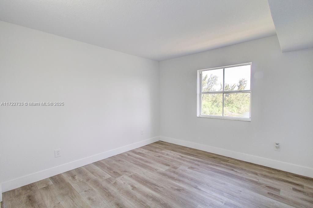 SAGA BAY GARDENS CONDO - Residential