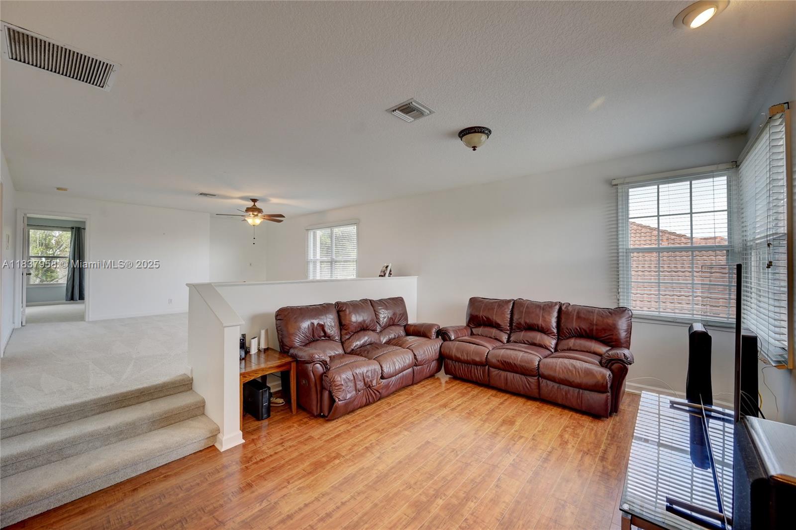 ABERDEEN 24 - Residential