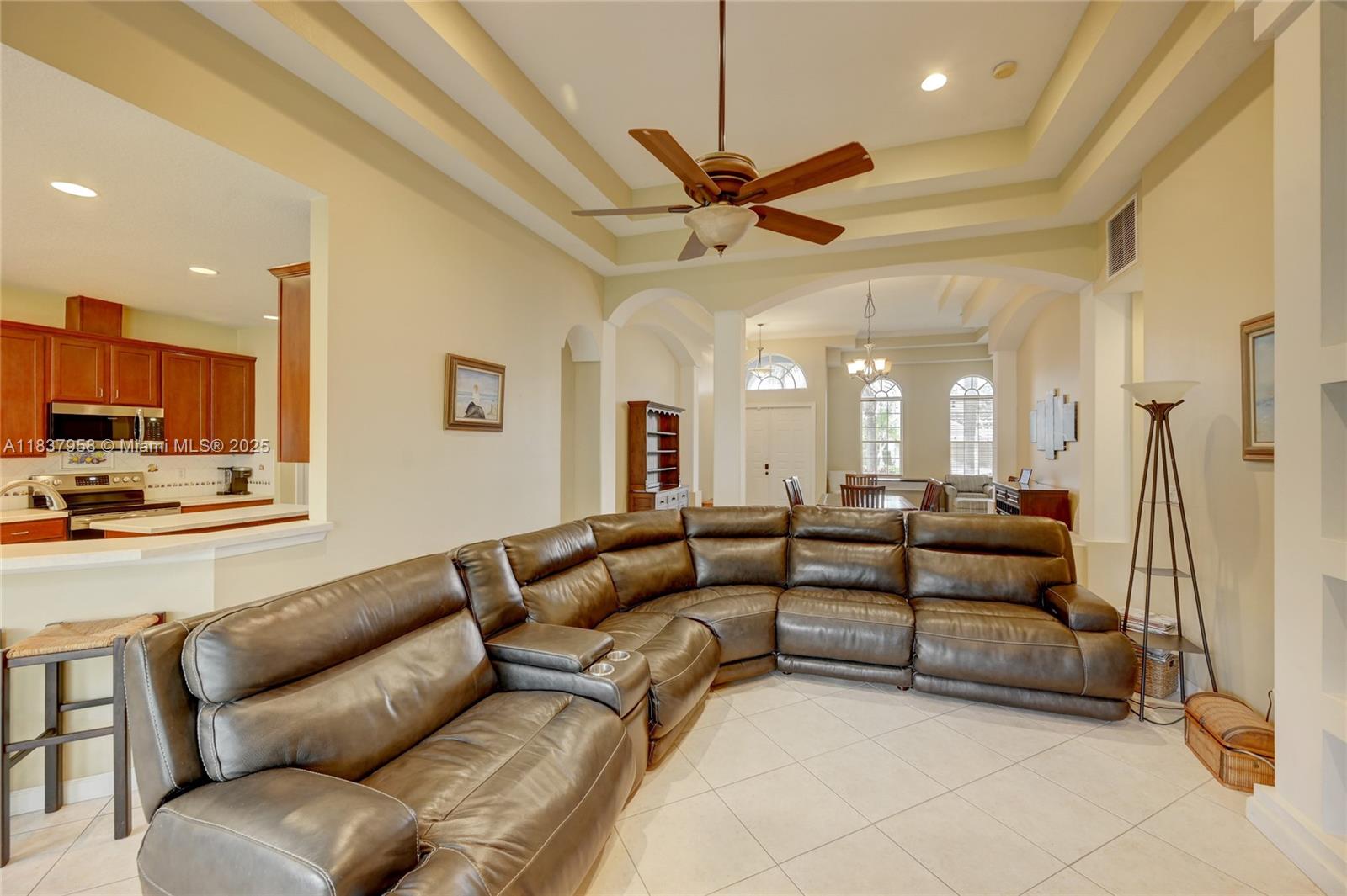 ABERDEEN 24 - Residential