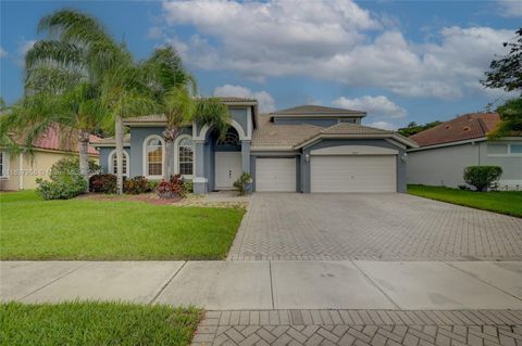 Photo of 7062 Brunswick Cir, Boynton Beach, FL 33472 (MLS # A11837958)