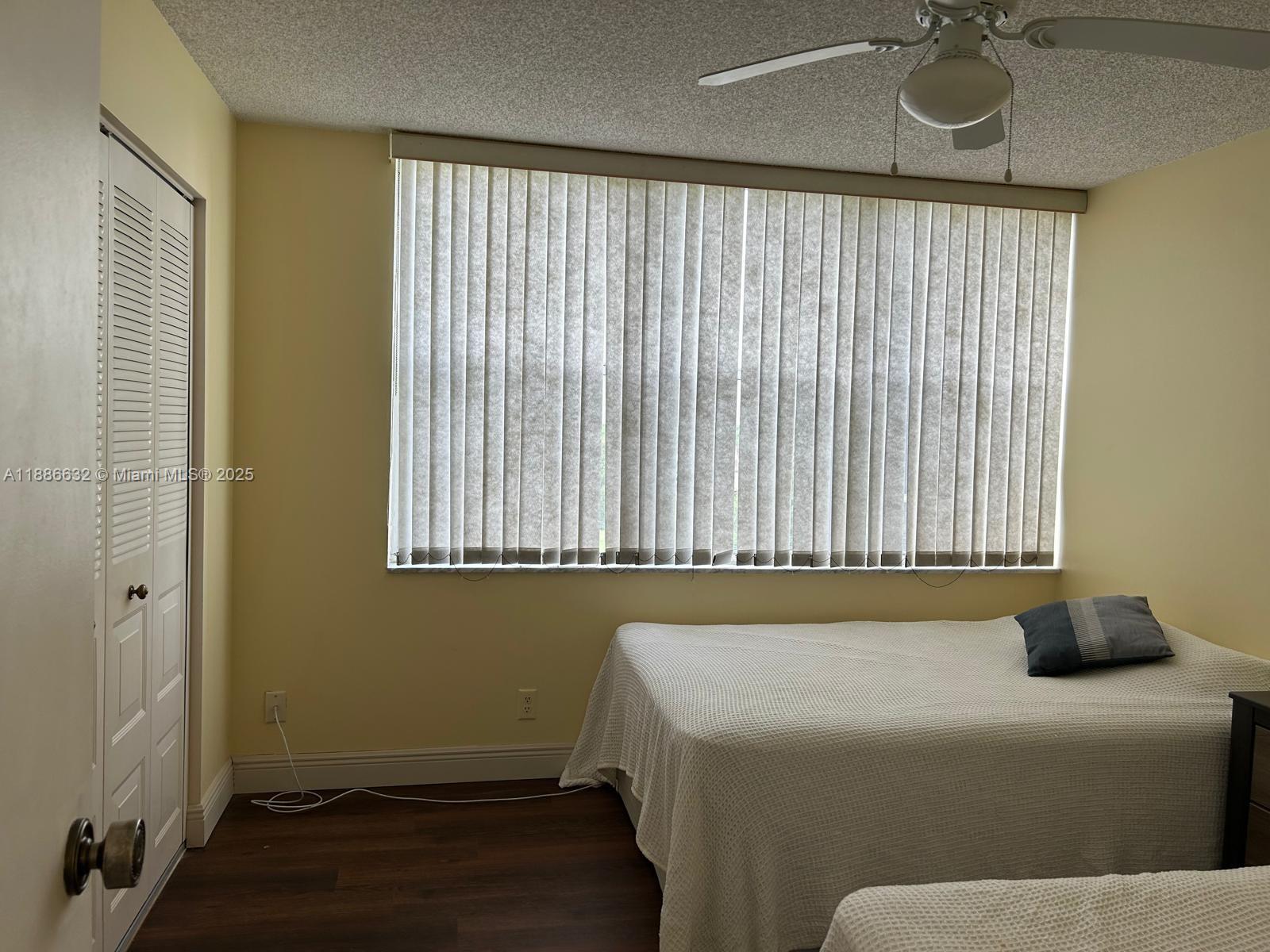 CONDOMINIUM 1 OF ENVIRON - Residential