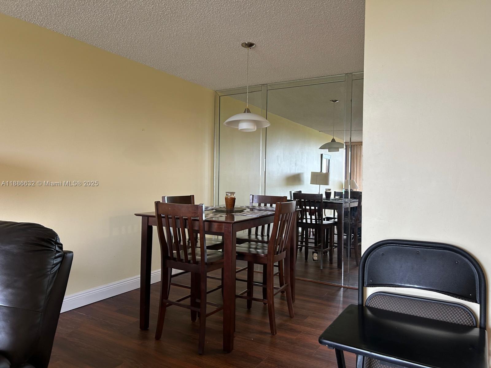 CONDOMINIUM 1 OF ENVIRON - Residential