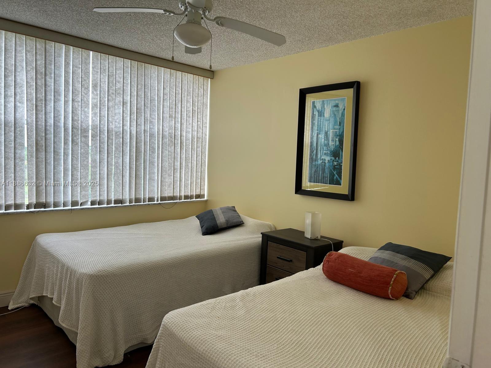 CONDOMINIUM 1 OF ENVIRON - Residential