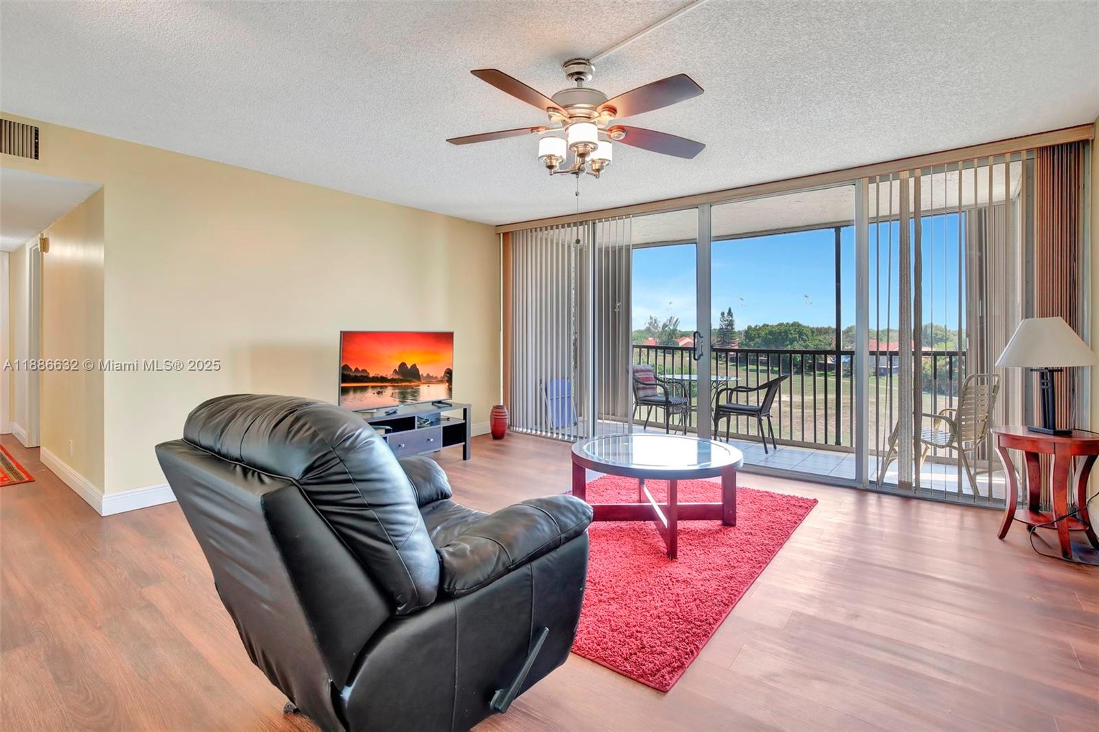 CONDOMINIUM 1 OF ENVIRON - Residential
