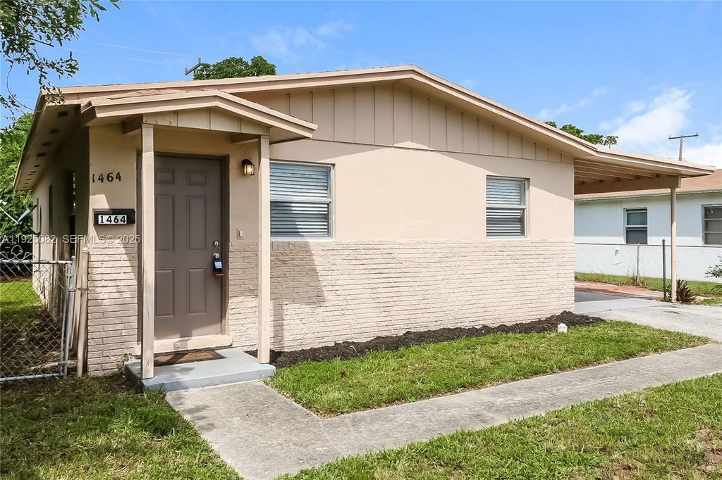 Photo of 1464 7th St #0, West Palm Beach, FL 33401 (MLS # A11925082)