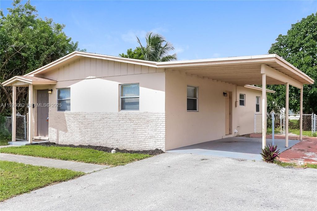 Photo of 1464 7th St #0, West Palm Beach, FL 33401 (MLS # A11925082)