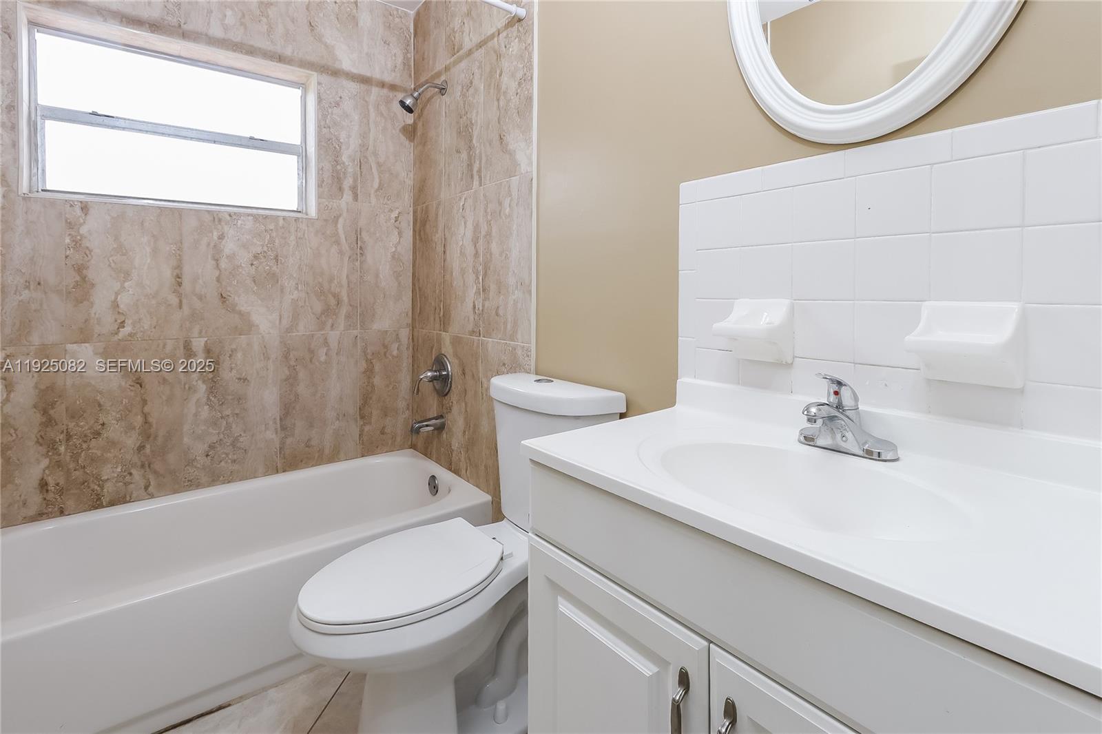 ROOSEVELT ESTATES - Residential Lease