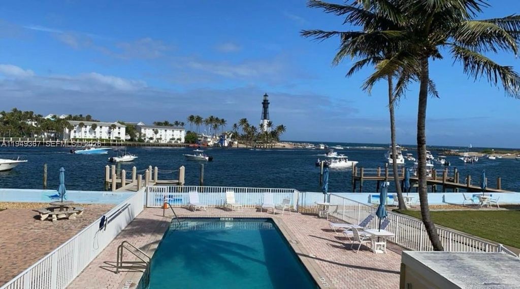 Photo of 2508 Bay Dr #12, Pompano Beach, FL 33062 (MLS # A11949367)