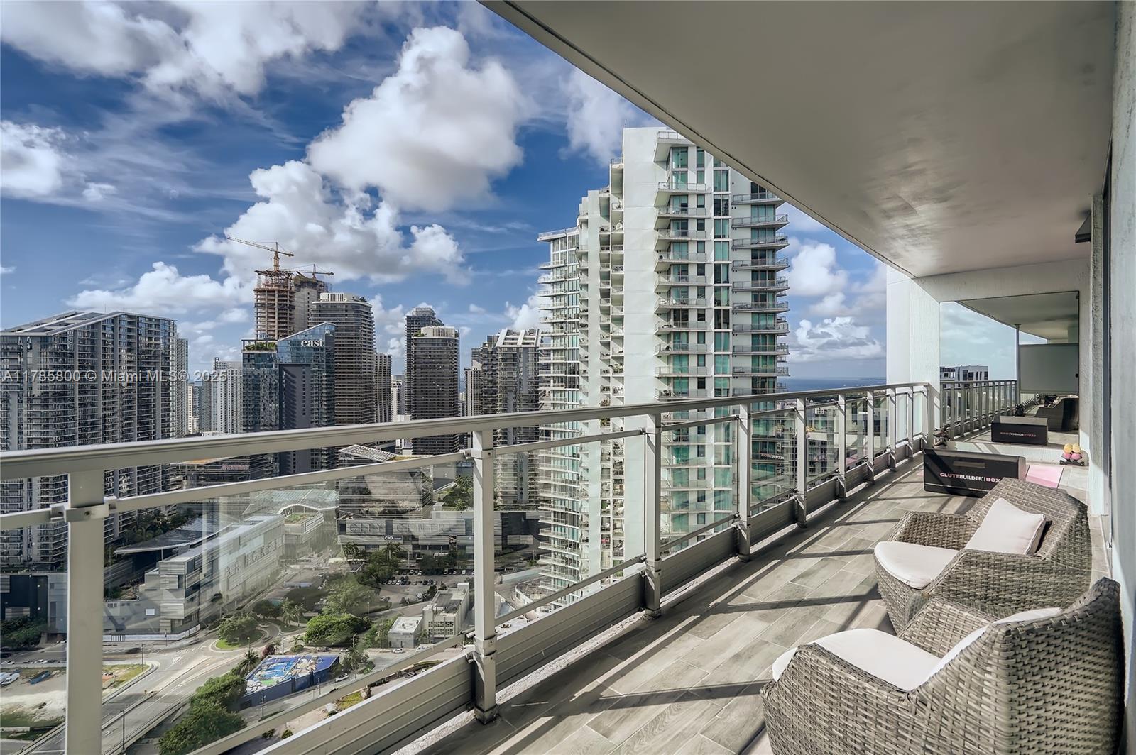 90 SW 3rd St 4301