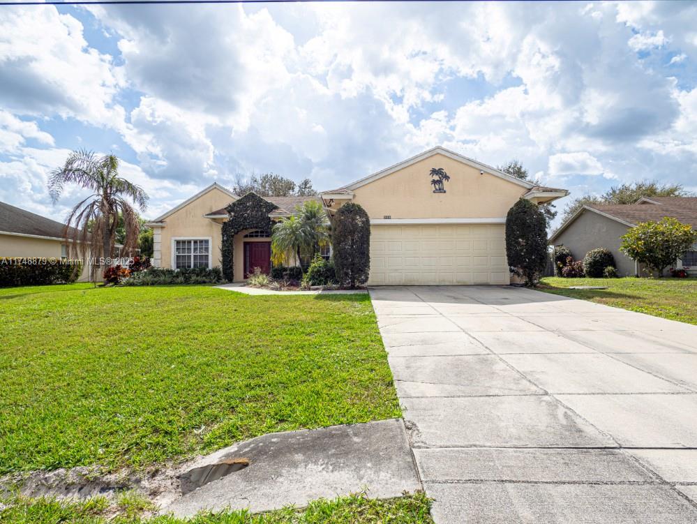 SINGLE FAMILY HOME. PORT ST. LUCIE. PRICED TO SELL FAST. EASY TO SHOW.