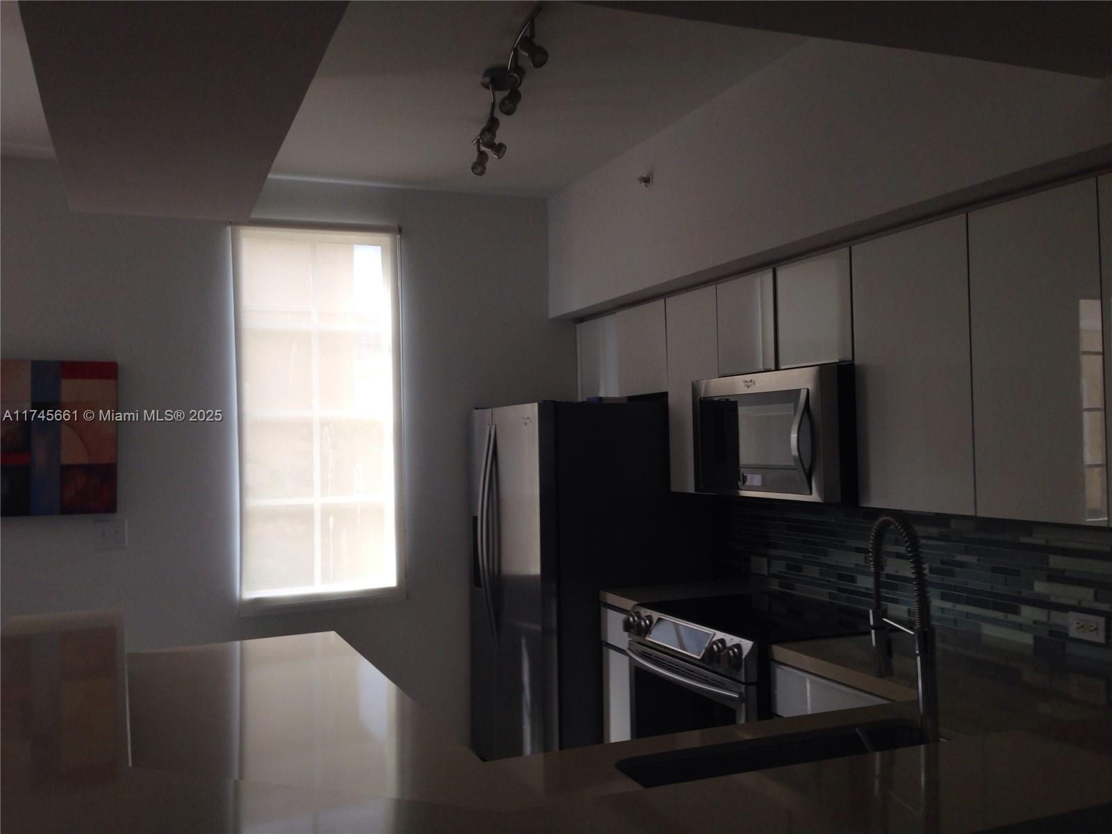 AVENTI AT AVENTURA CONDO - Residential Lease