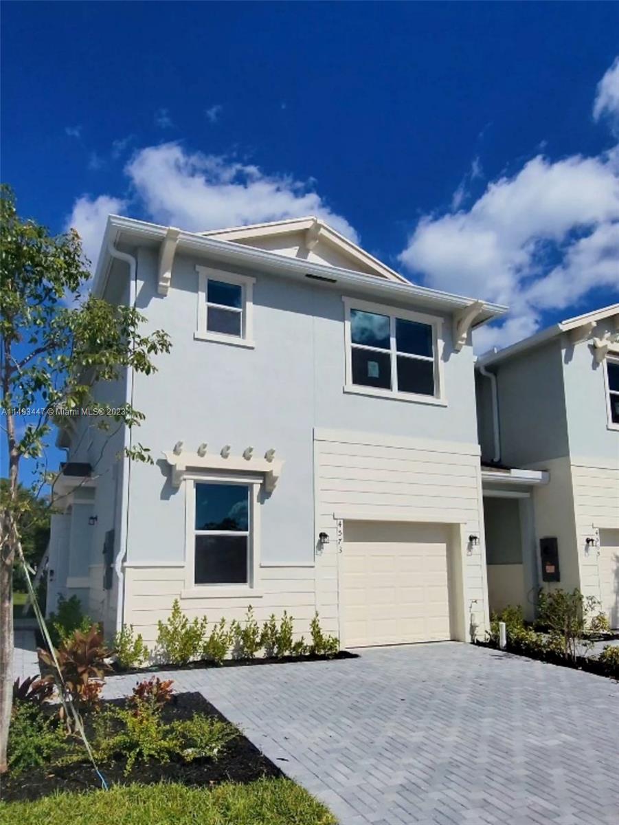 Rental Property at 4573 Meyerson Pl Pl 4573, Lake Worth, Palm Beach County, Florida - Bedrooms: 4 
Bathrooms: 3  - $3,000 MO.