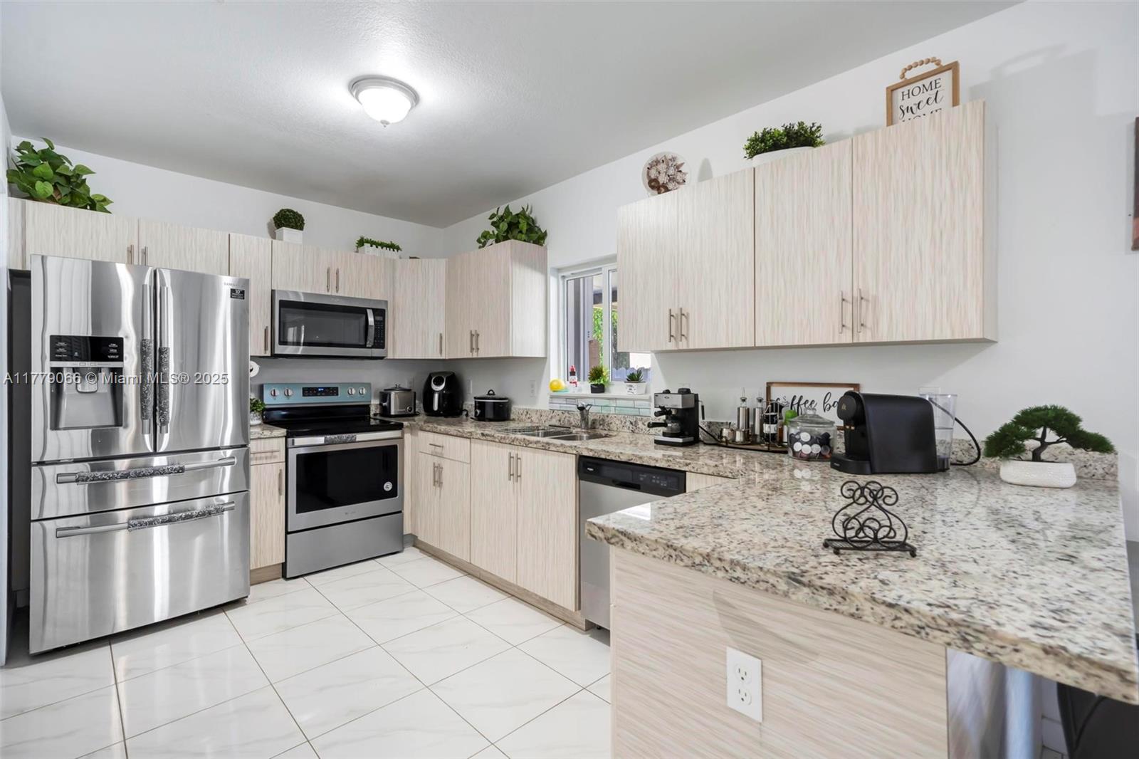 HIGH RIDGE PARK - Residential