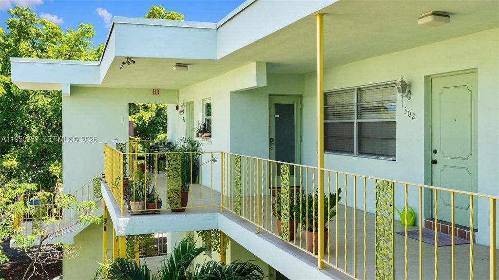 Photo of 2031 Dewey St #302, Hollywood, FL 33020 (MLS # A11950259)