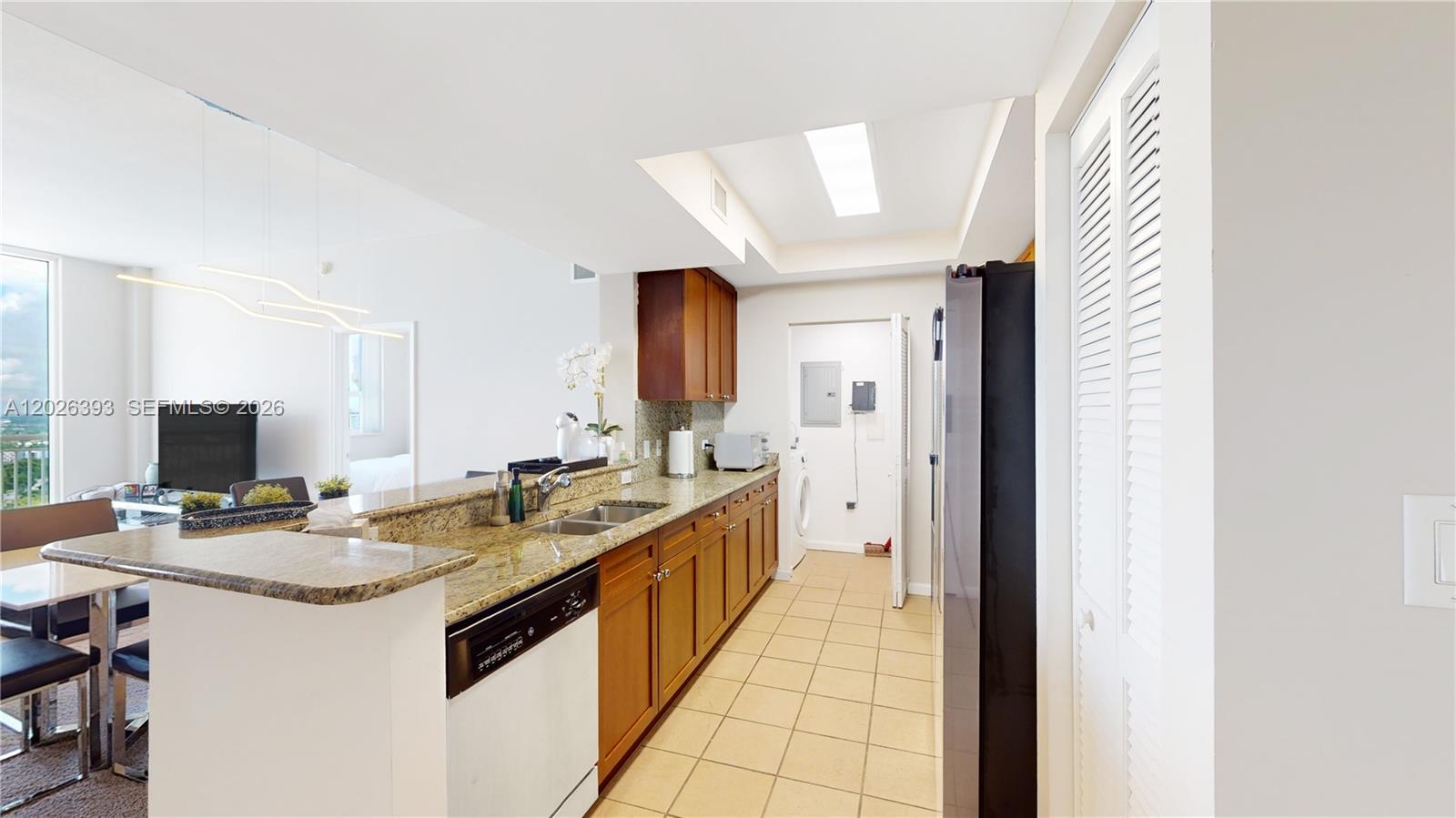 19501 W Country Club Dr PH-10
