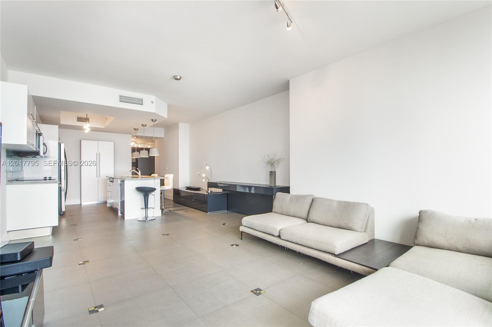 888 Biscayne Blvd 2705