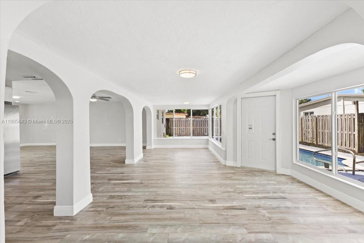 TWIN LAKES HOMES SEC 4 - Residential Lease