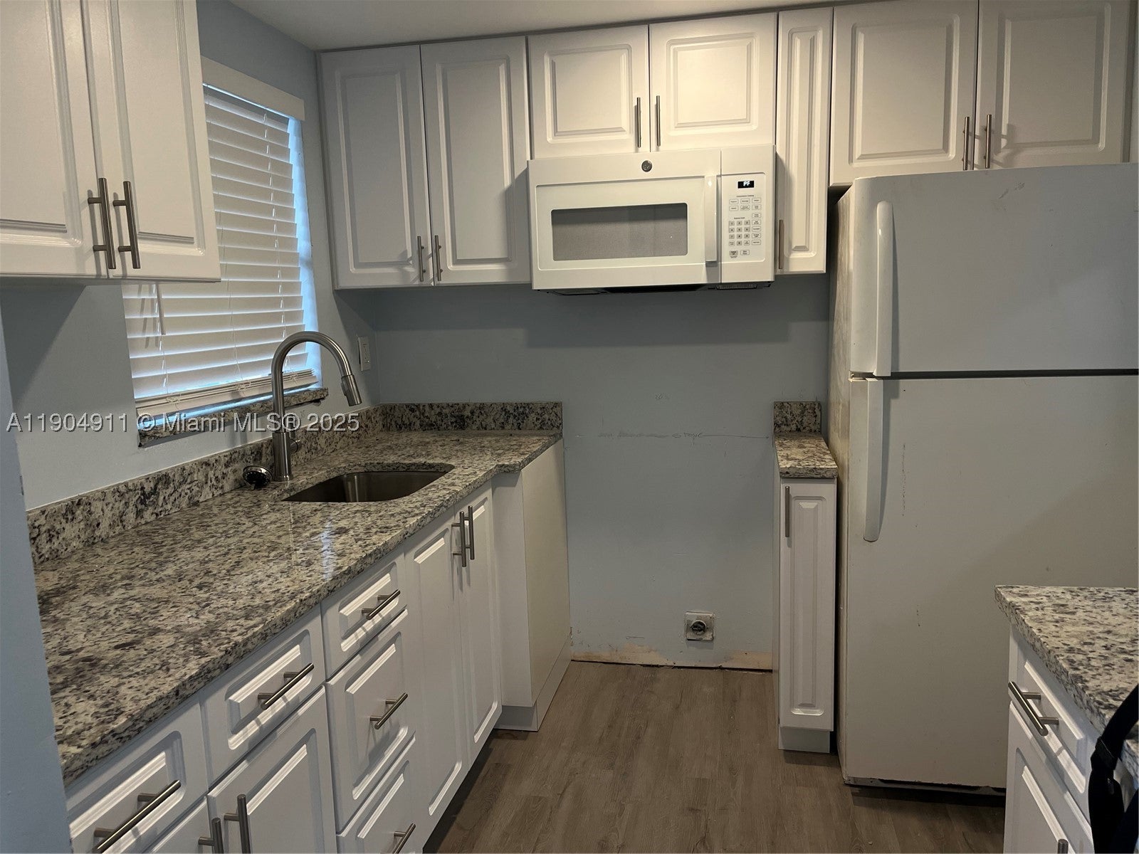 10466 Sunrise Lakes Blvd 108