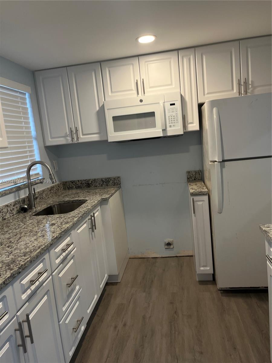 10466 Sunrise Lakes Blvd 108