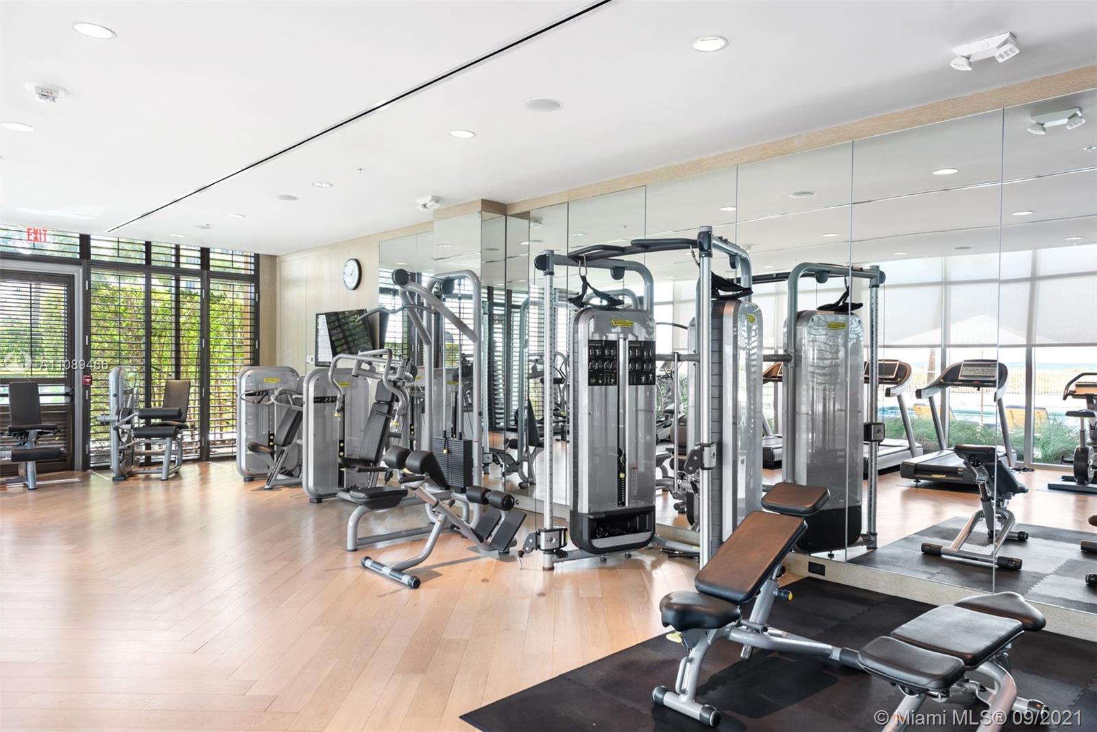 OCEANA KEY BISCAYNE - Residential