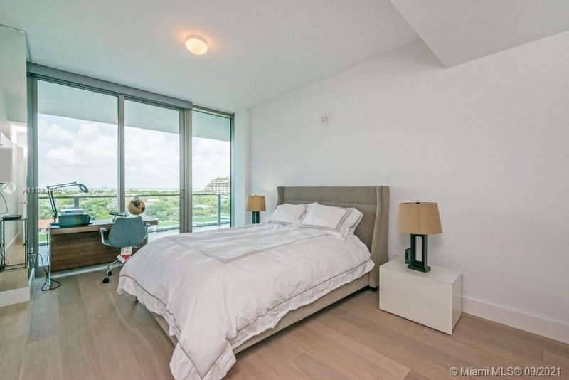 OCEANA KEY BISCAYNE - Residential