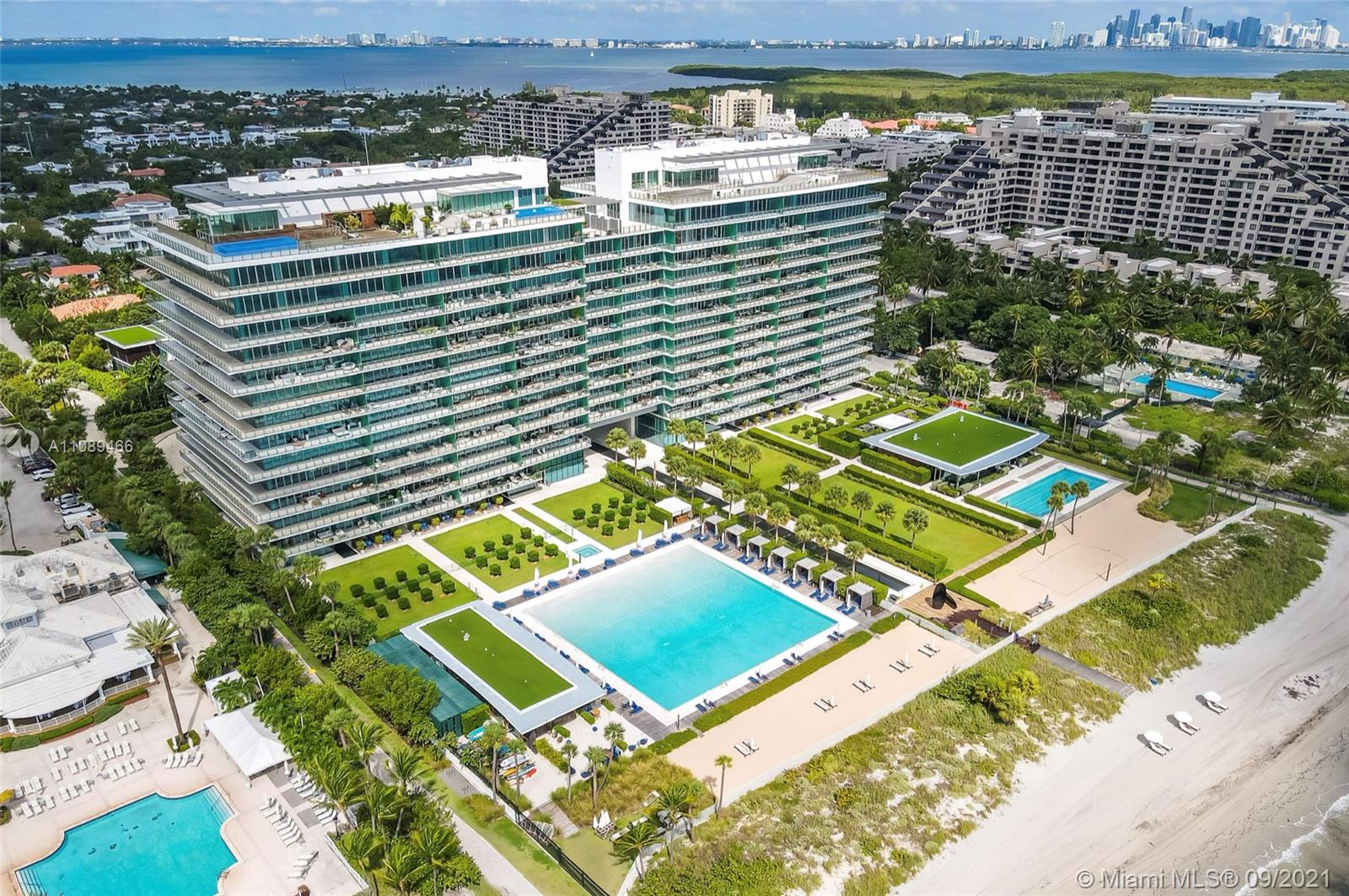 OCEANA KEY BISCAYNE - Residential