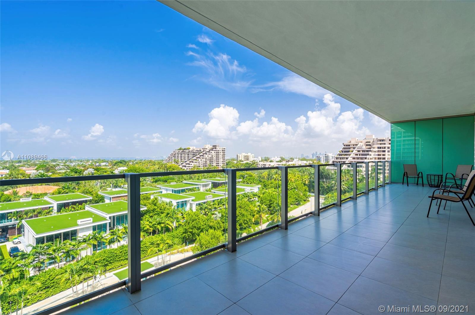 OCEANA KEY BISCAYNE - Residential