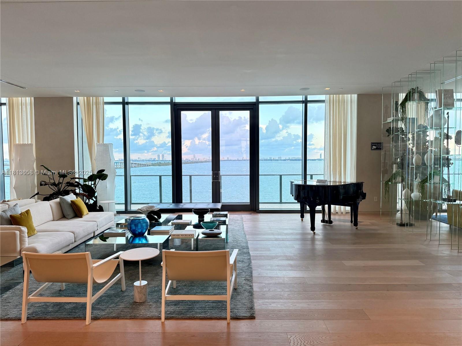 ONE PARAISO CONDO - Residential