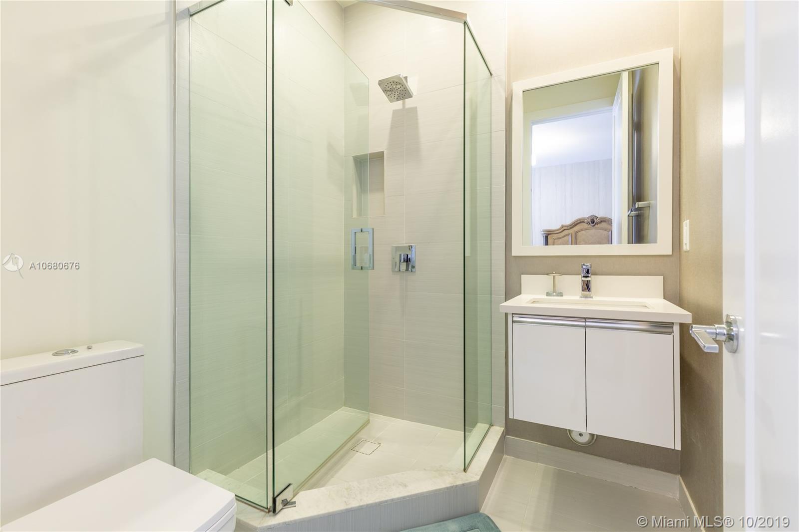 LANDMARK AT DORAL - Residential