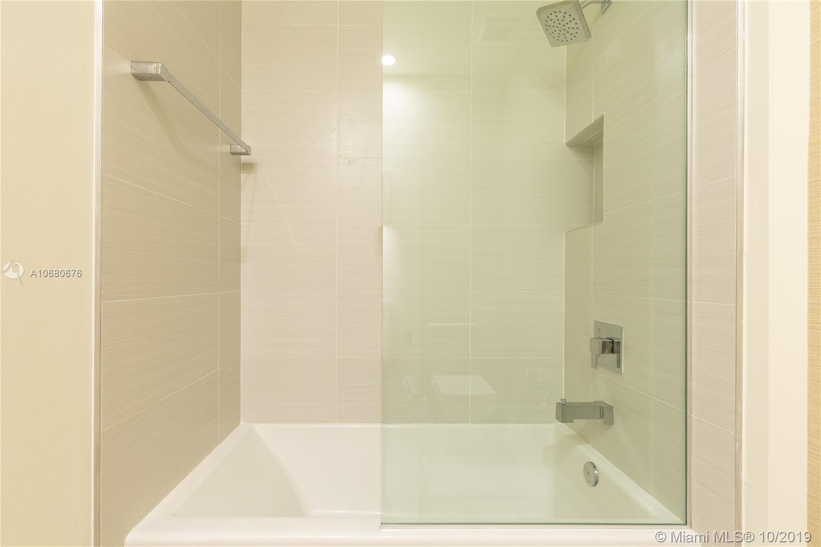 LANDMARK AT DORAL - Residential