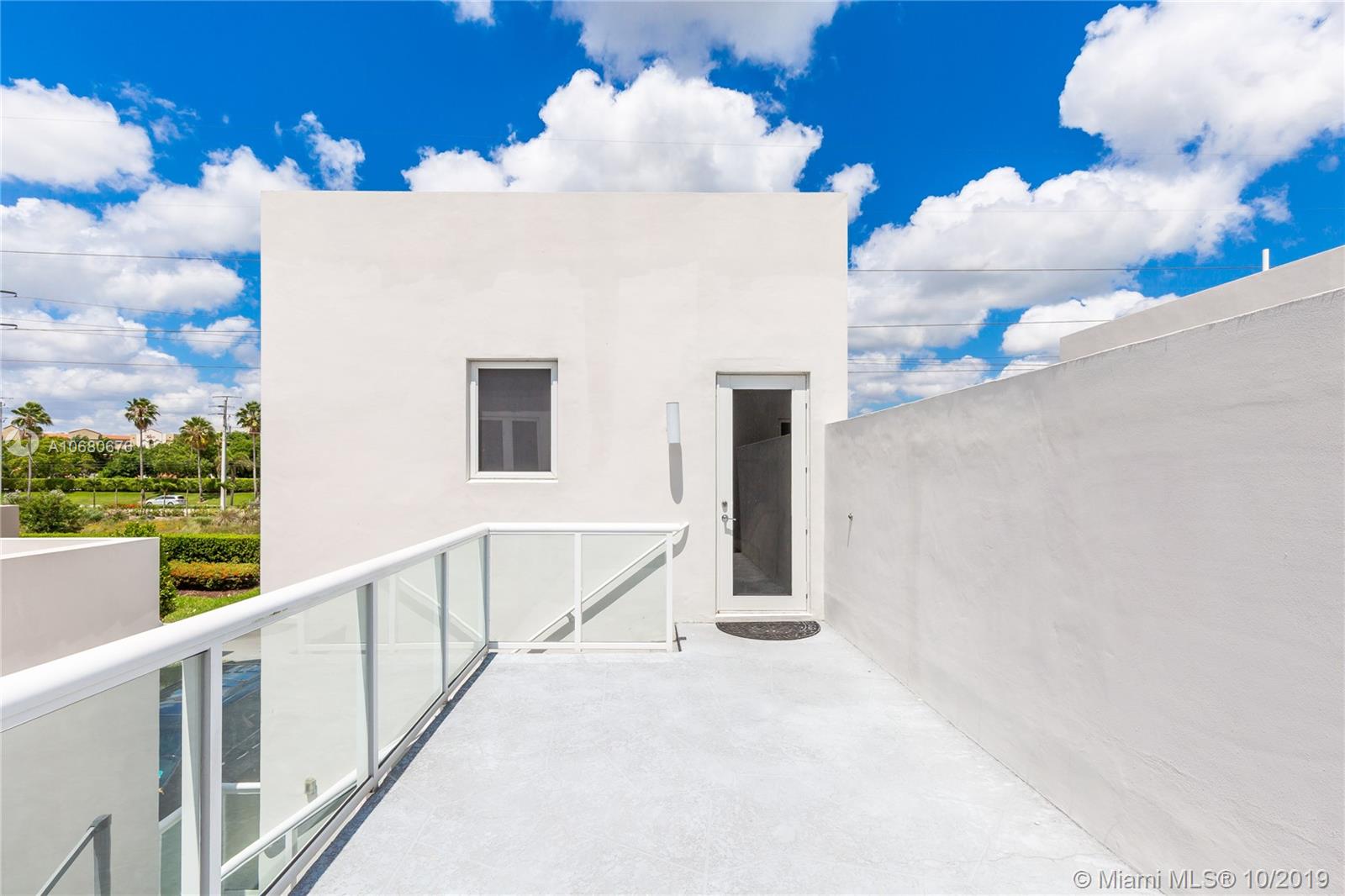 LANDMARK AT DORAL - Residential