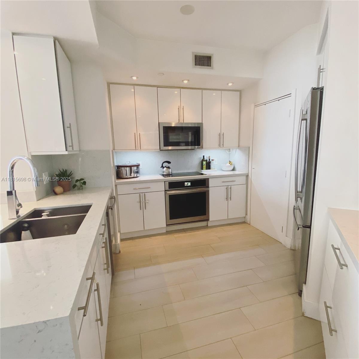 ONE TEQUESTA POINT CONDO - Residential