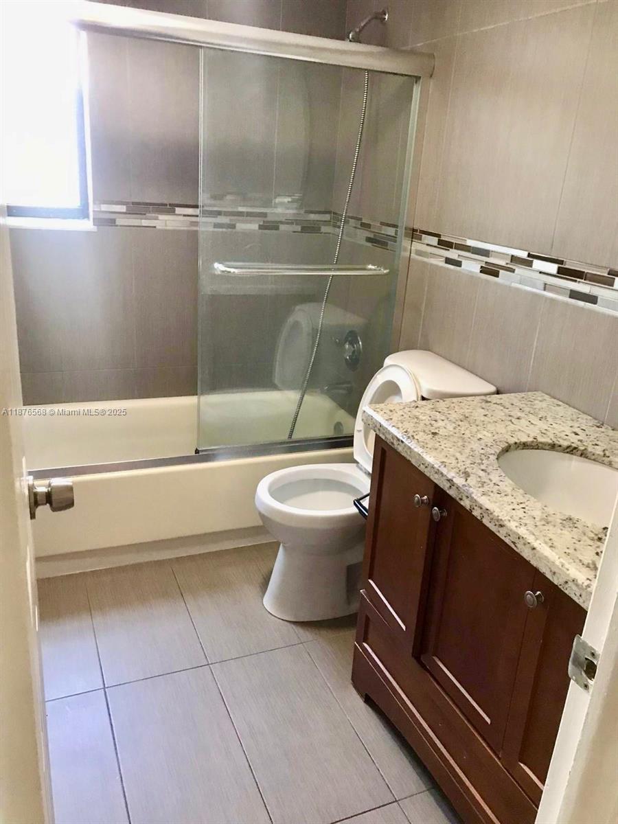 VILLA DORADA CONDO NO 2 - Residential