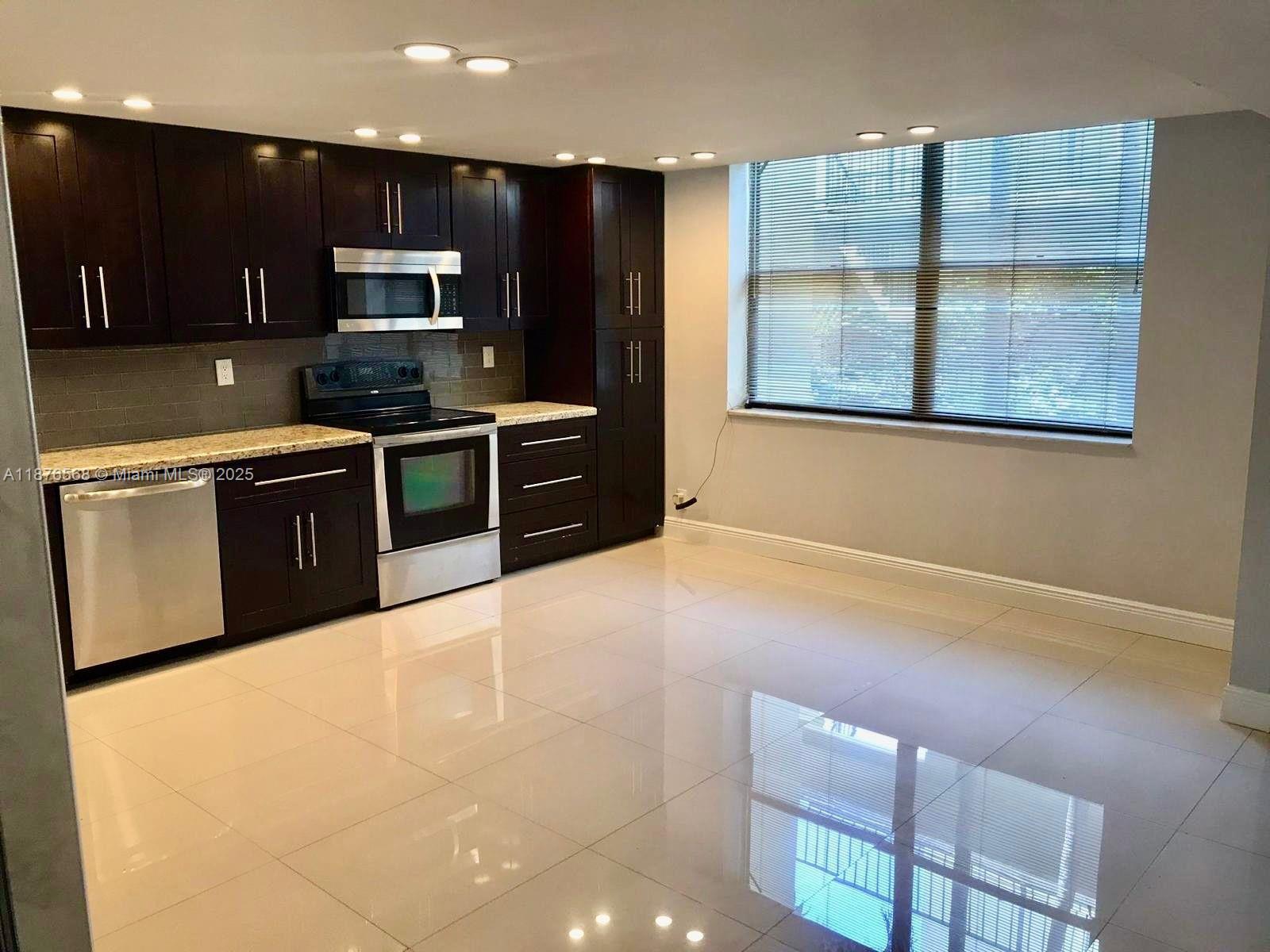 VILLA DORADA CONDO NO 2 - Residential