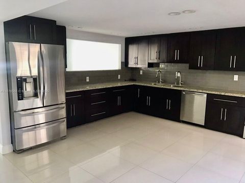 20381 NE 30th Ave 206-7 Aventura FL 33180