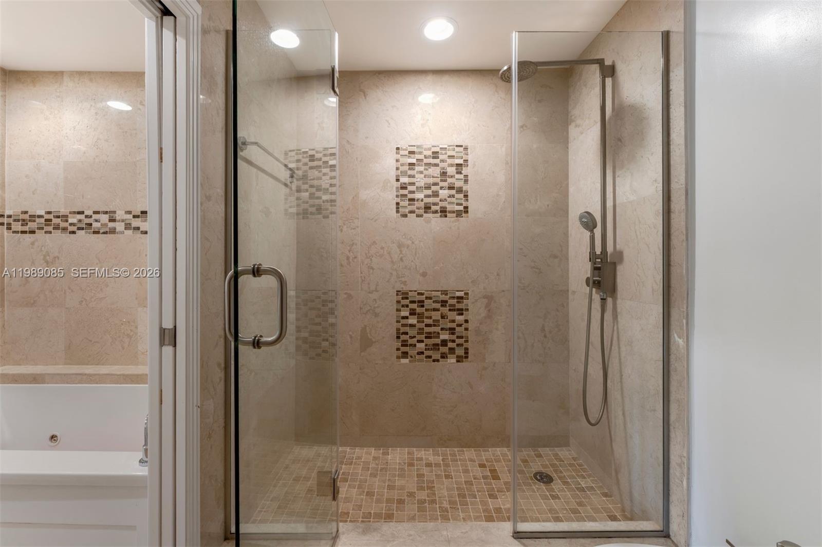 TOWERS QUAYSIDE CT-YARD V - Residential