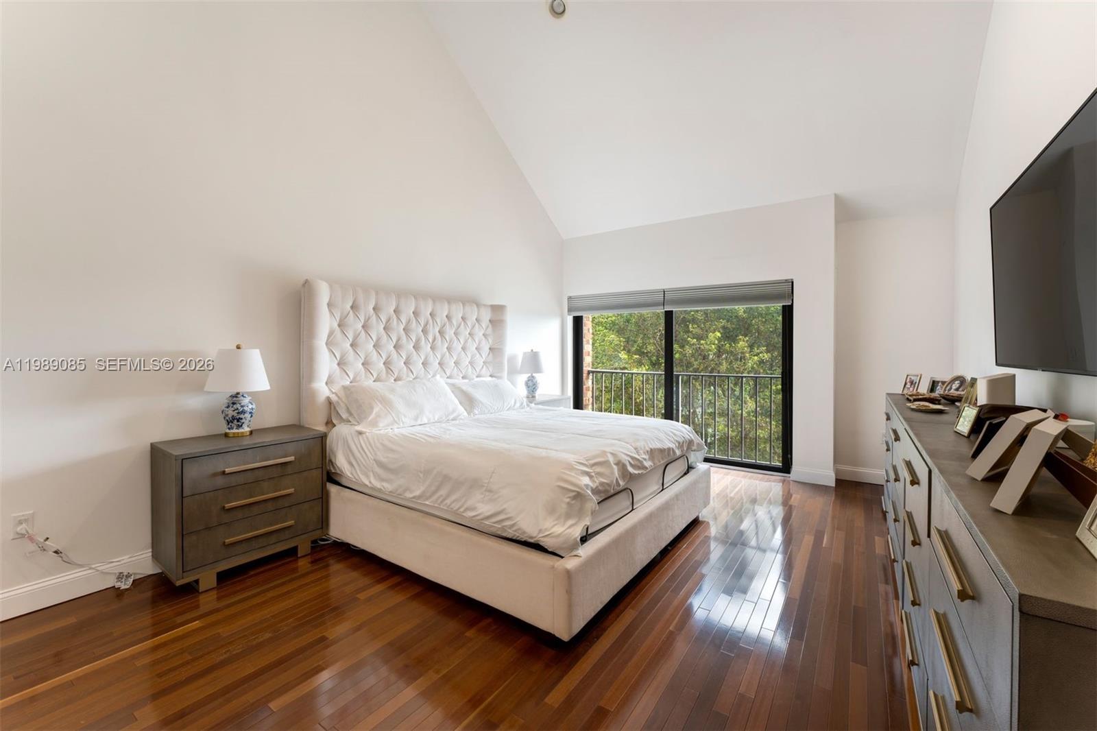 TOWERS QUAYSIDE CT-YARD V - Residential