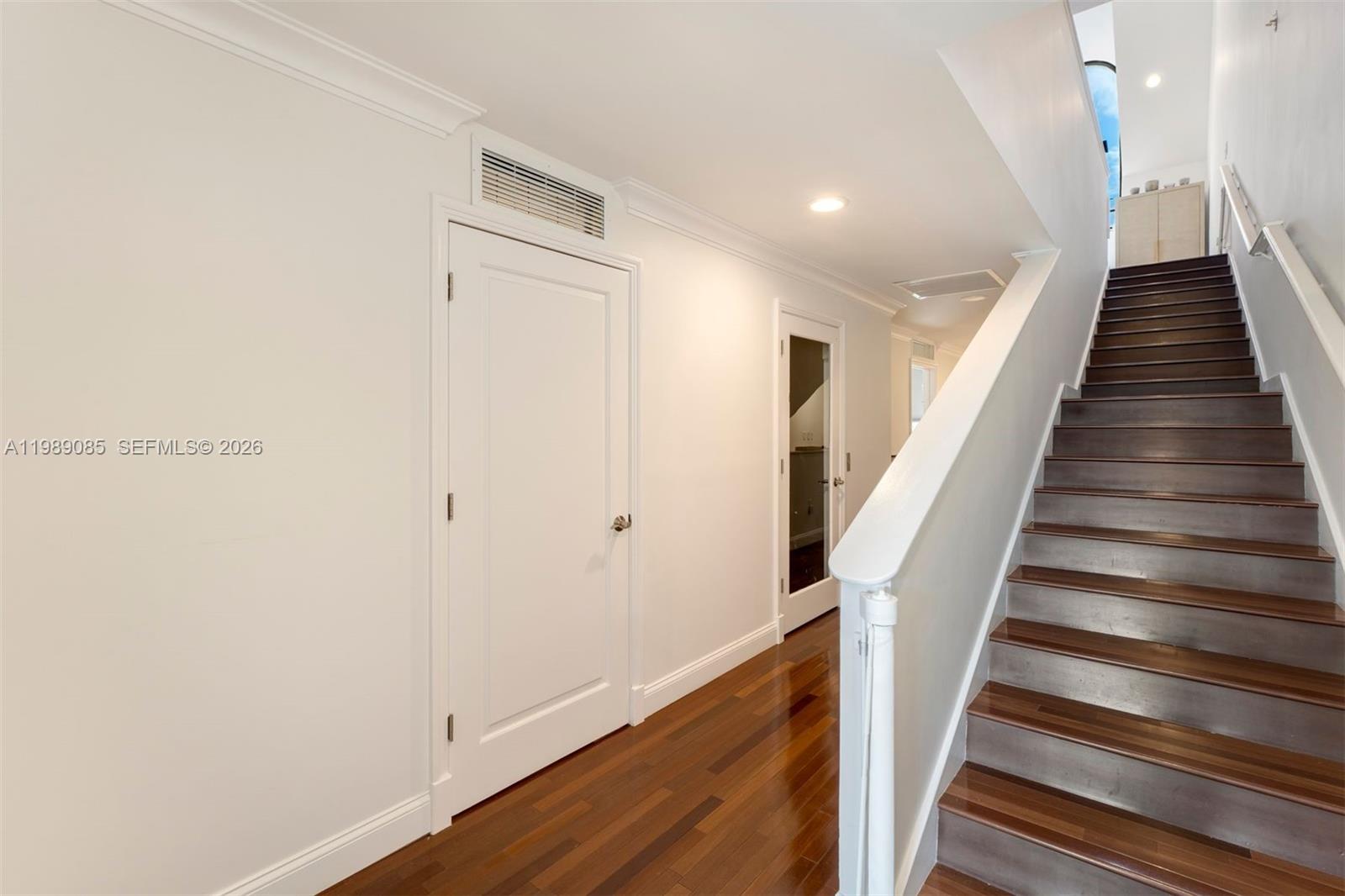 TOWERS QUAYSIDE CT-YARD V - Residential