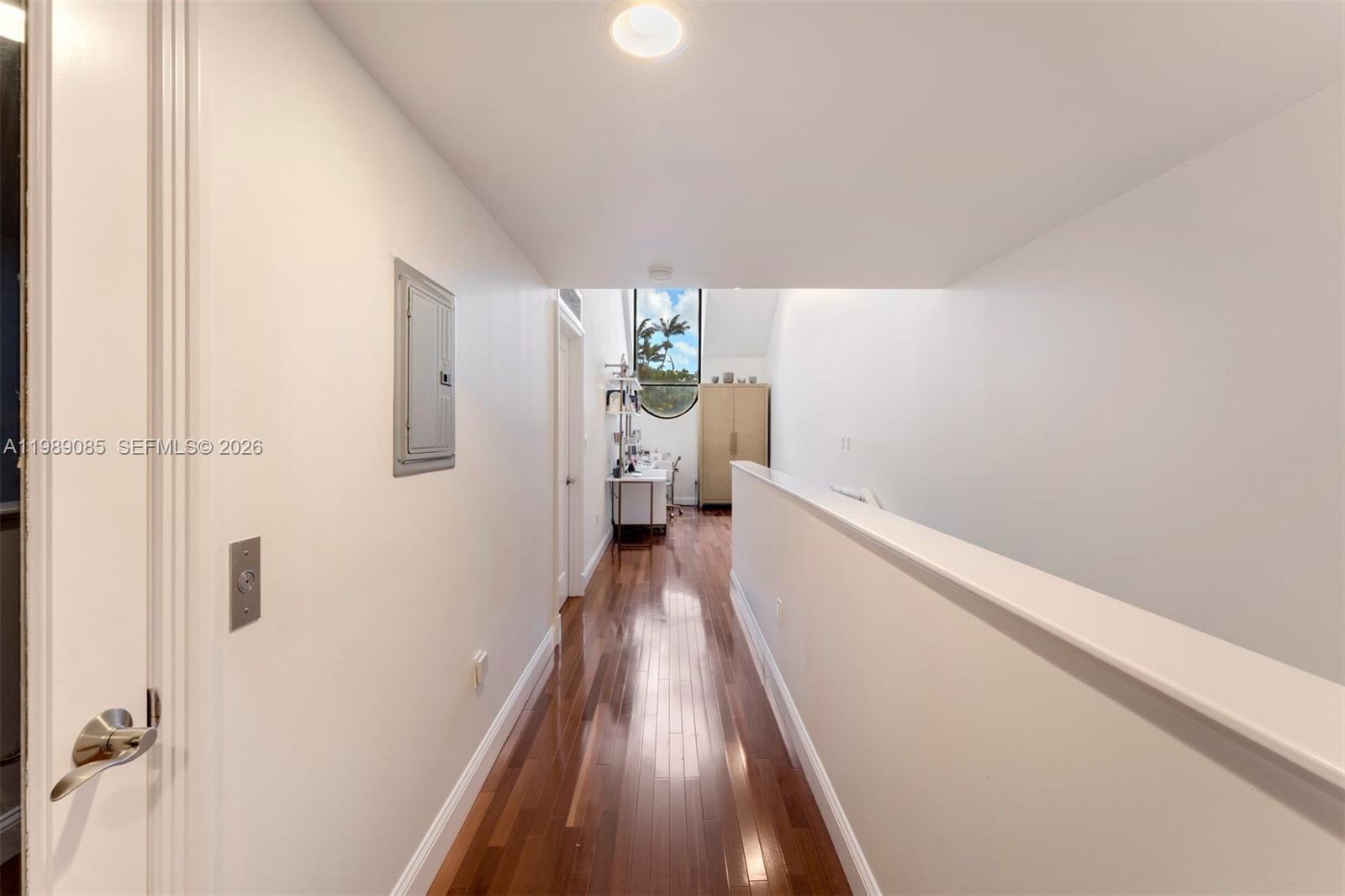 TOWERS QUAYSIDE CT-YARD V - Residential