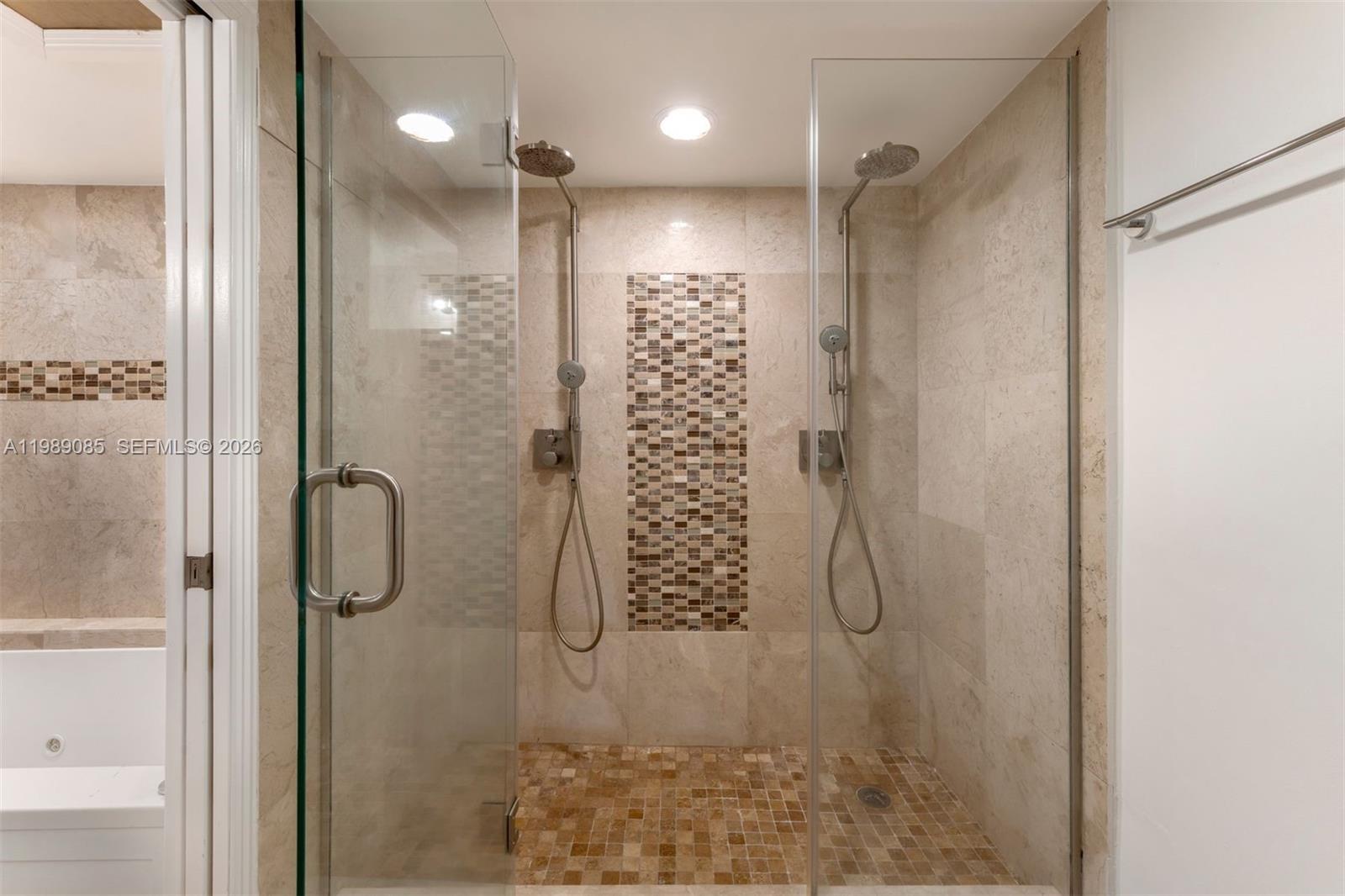 TOWERS QUAYSIDE CT-YARD V - Residential