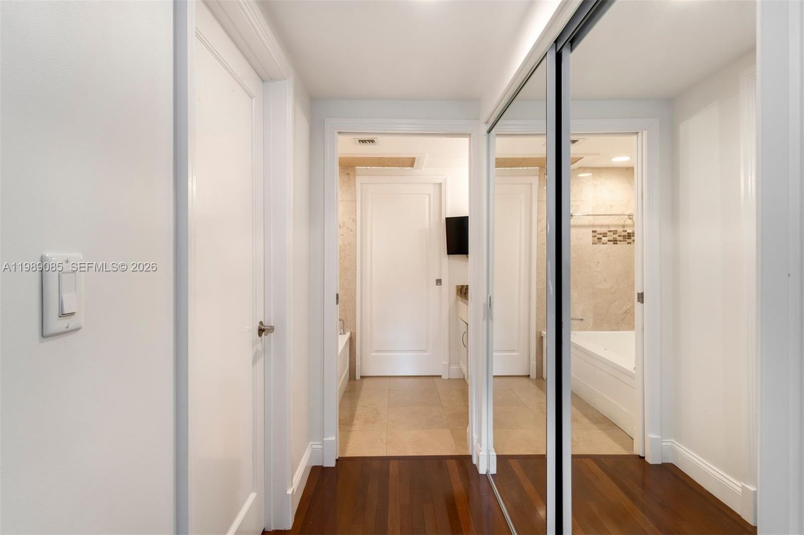 TOWERS QUAYSIDE CT-YARD V - Residential