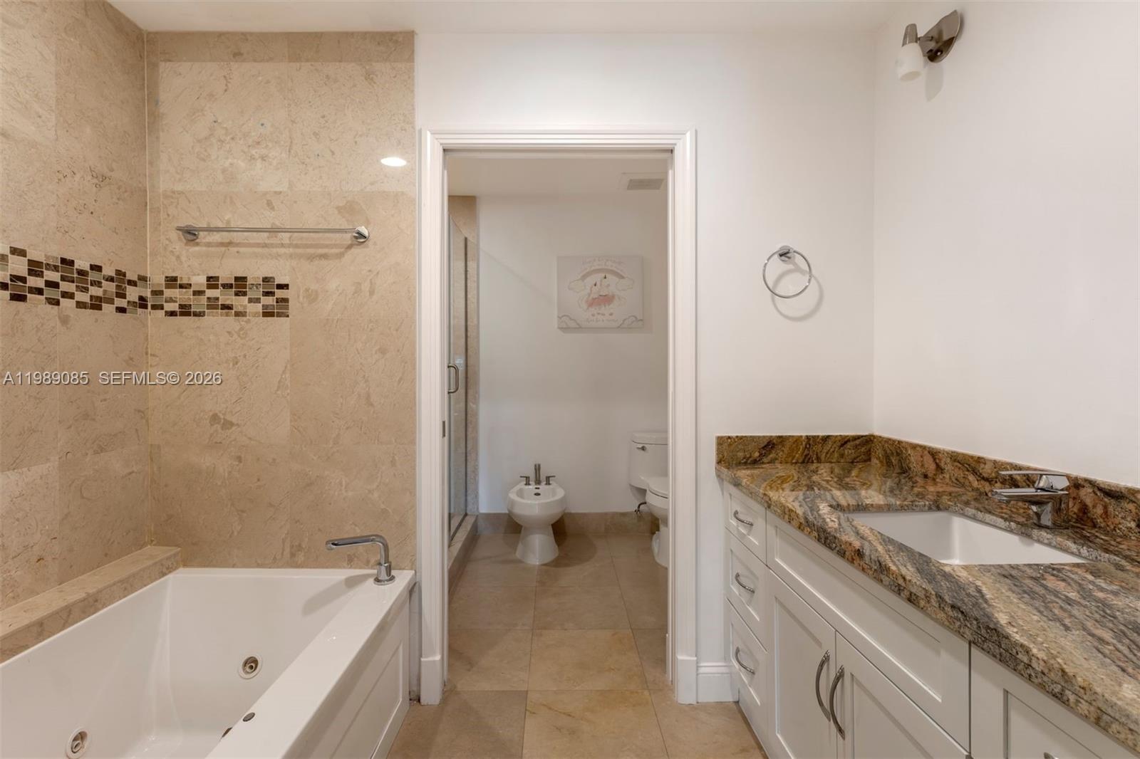 TOWERS QUAYSIDE CT-YARD V - Residential