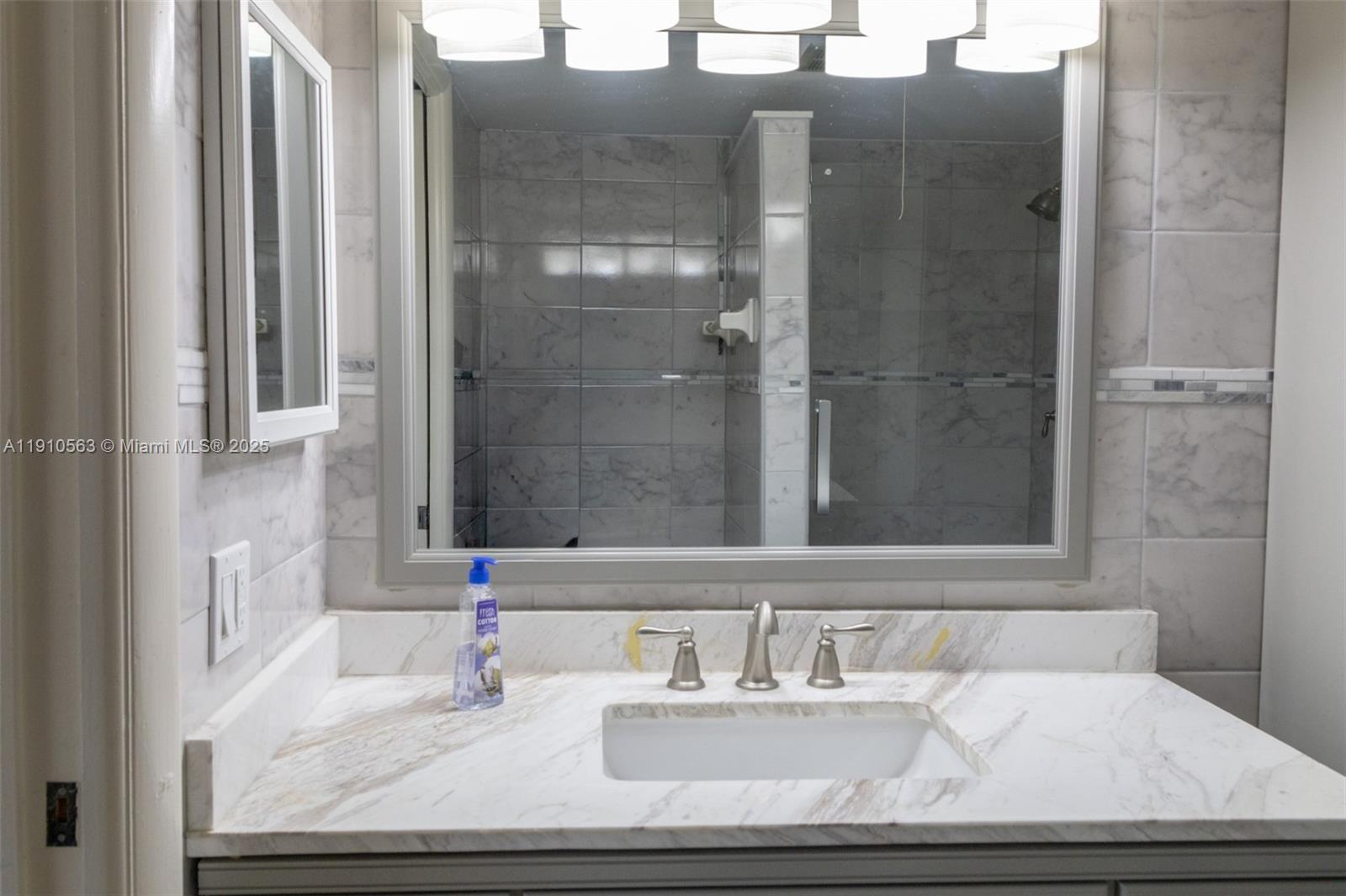 BERMUDA CLUB SEVEN CONDO - Residential