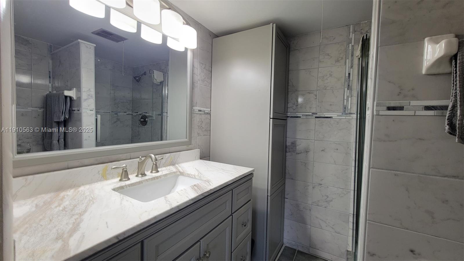 BERMUDA CLUB SEVEN CONDO - Residential