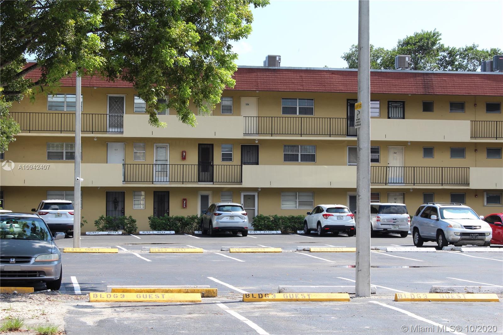 SECOND HORIZONS CONDO - Residential