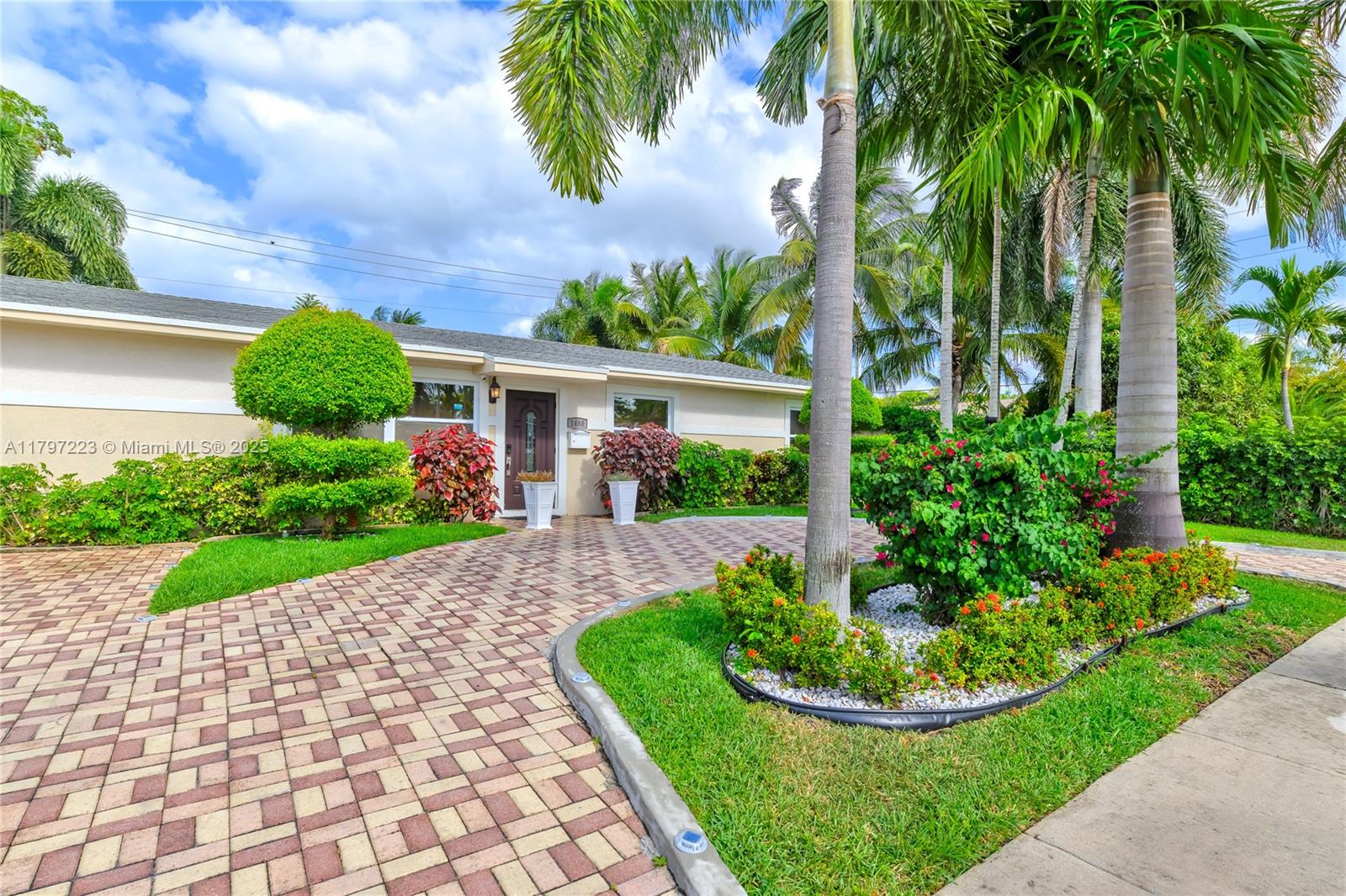 Property for Sale at 1480 Sw 5th Ave, Deerfield Beach, Broward County, Florida - Bedrooms: 3 
Bathrooms: 2  - $525,000